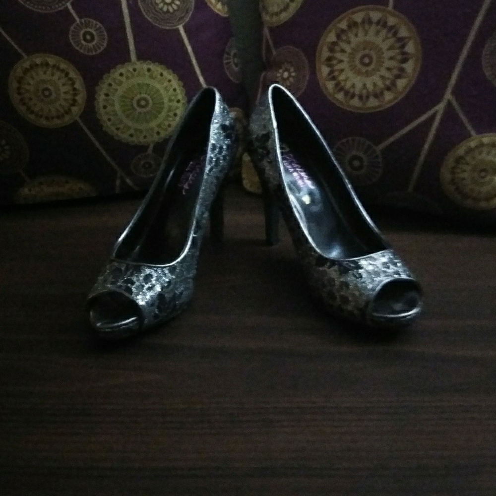 Authentic Vera Wang